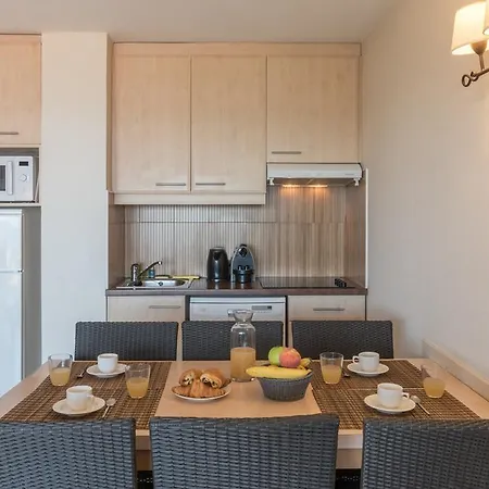 Pierre & Cap Hermes Apartmanhotel Fréjus